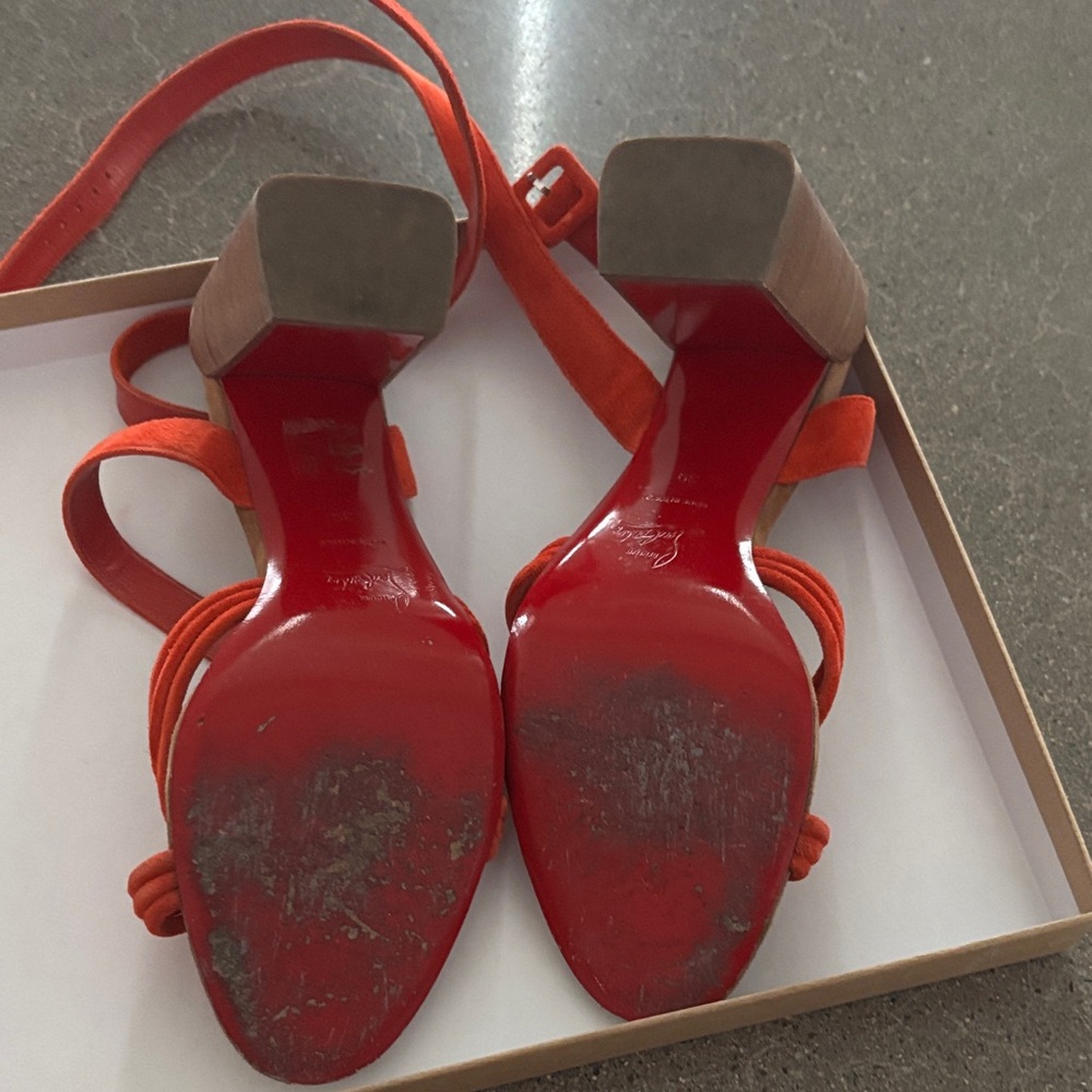 Christian Louboutin Red Knotted Sandals - Picture 4 of 5